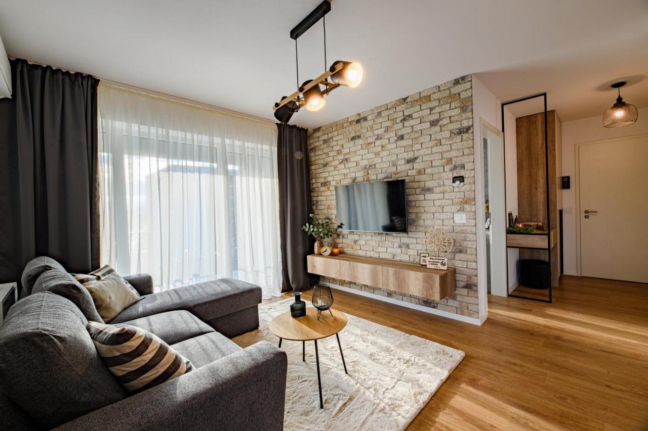 Ara Apart Hotel Μπρασόβ Εξωτερικό φωτογραφία